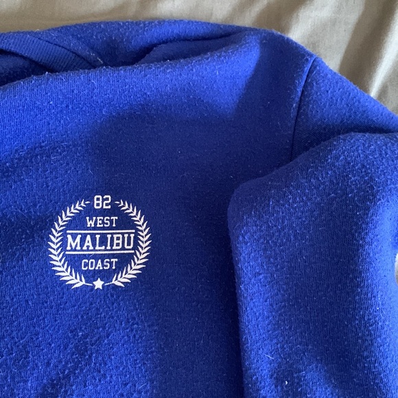 Blue comfortable cropped hoodie - Picture 3 of 4